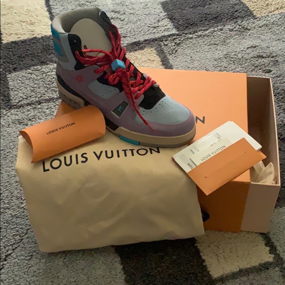 Louis Vuitton Men sneaker boots!